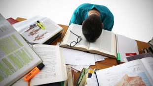 How to help your child get through the stress of exams https://silvermagazine.co.uk/help-child-with-stress-of-exams